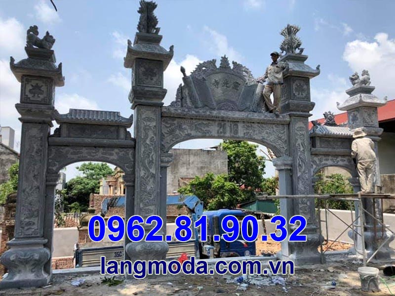 Chế tác cổng đá tại Hà Nội bằng đá xanh