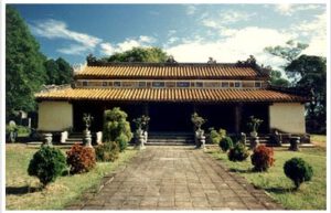 Lăng mộ triều Nguyễn