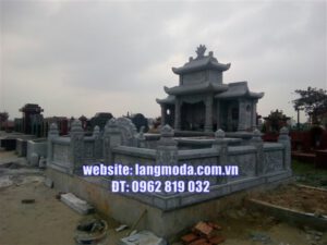 Xây mộ bằng đá ở Thái Bình