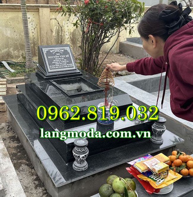 Mẫu mộ đẹp đơn giản bằng đá tự nhiên thiết kế gọn gàng