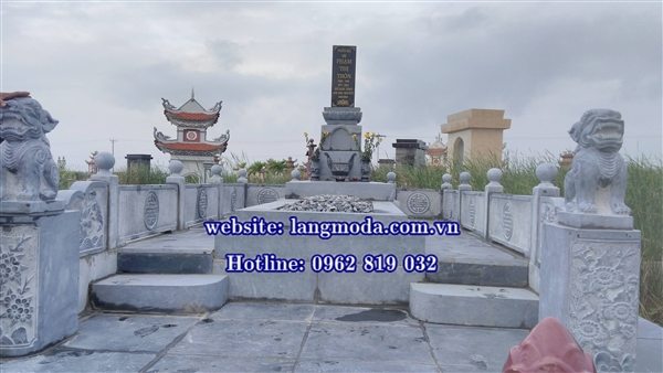 Tổng thể khu lăng mộ bằng đá tại Nam Định