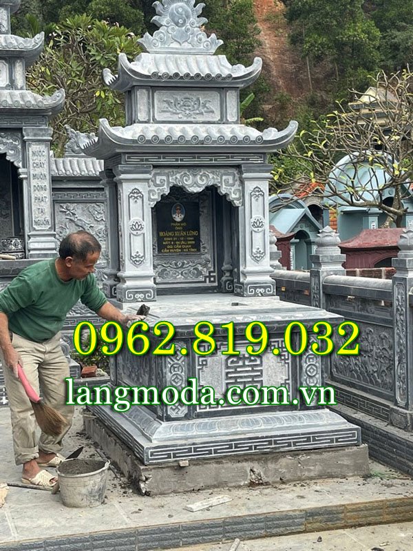 Mộ đá hai mái đẹp chạm khắc hoa sen