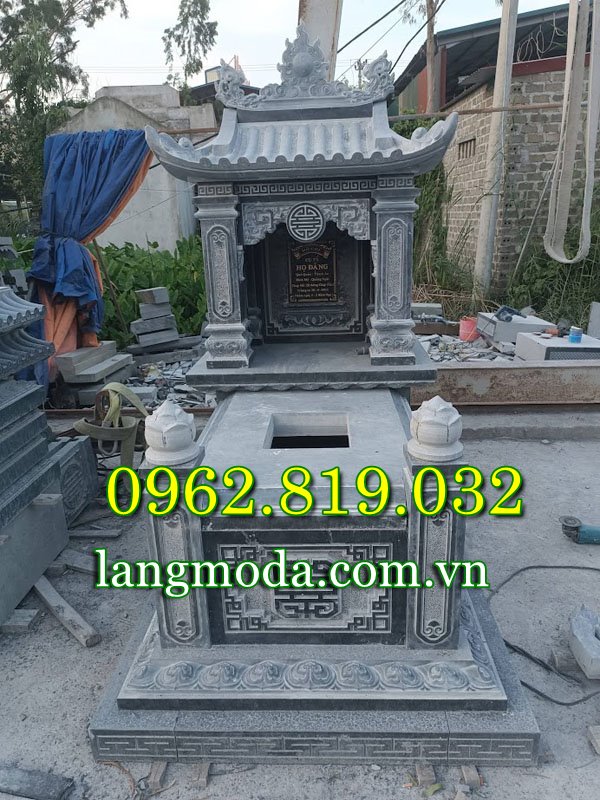 Mộ đá một mái nguyên khối chạm khắc thủ công