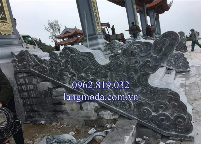 Mẫu lan can rồng mây đá bậc thềm tam cấp nhà thờ họ đình chùa