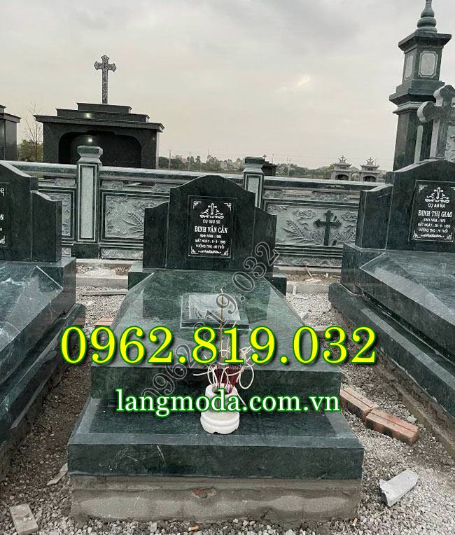 Mẫu mộ đá đẹp hiện đại xanh rêu