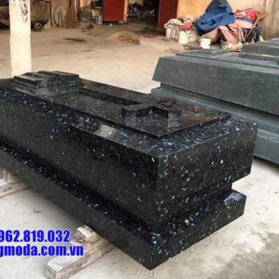 mộ đá hoa cương nguyên khối