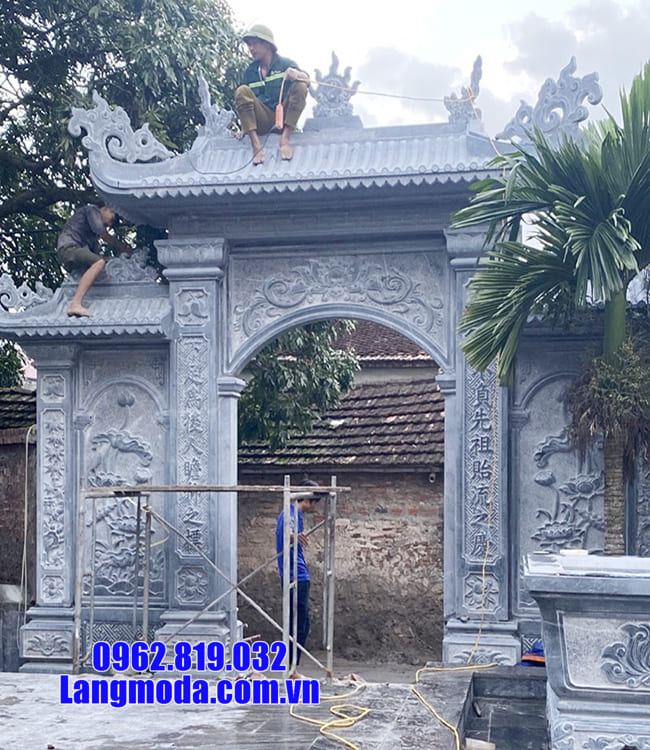 cổng nhà thờ họ tại Lạng Sơn
