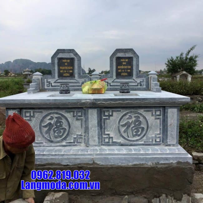 mộ đá đôi tại Quảng Bình đẹp