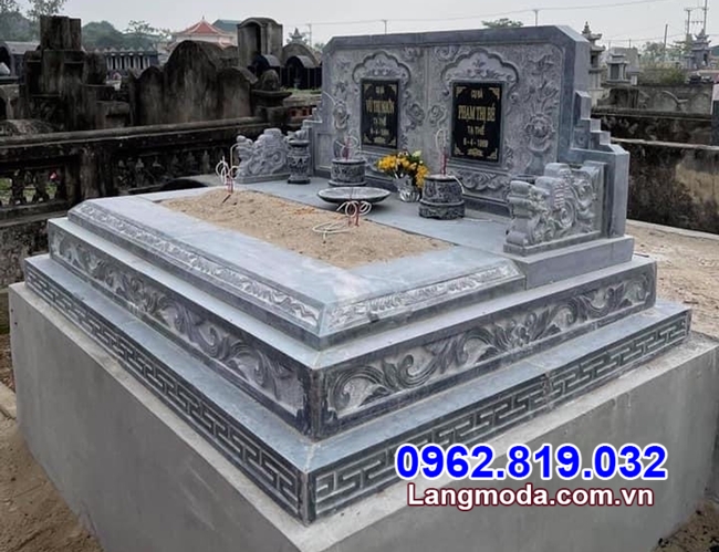 Mộ đôi bằng đá