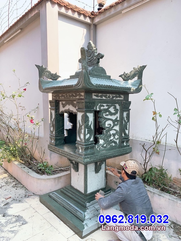 cây hương ngoài trời bằng đá xanh rêu đẹp