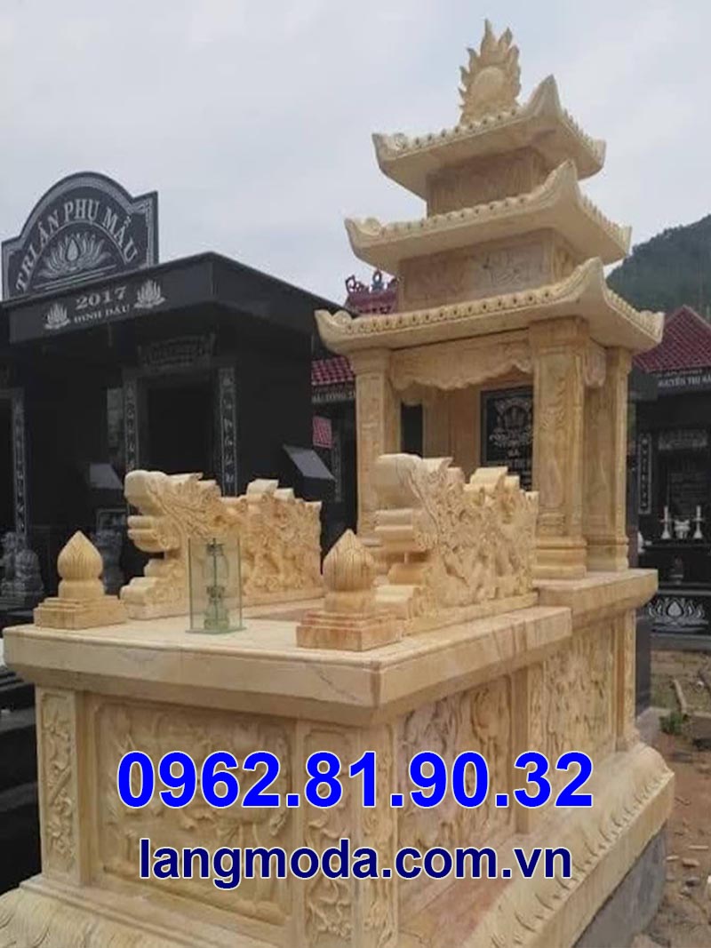 Mẫu mộ đá vàng lắp đặt tại Quảng Bình
