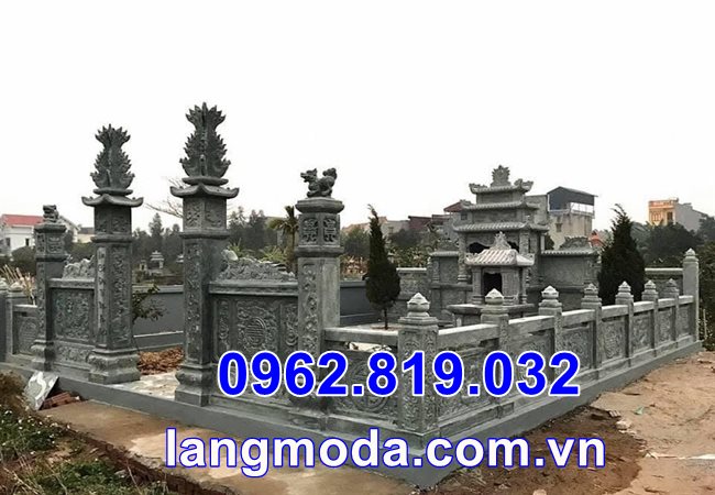 Lăng mộ đá tro cốt tại Sài Gòn