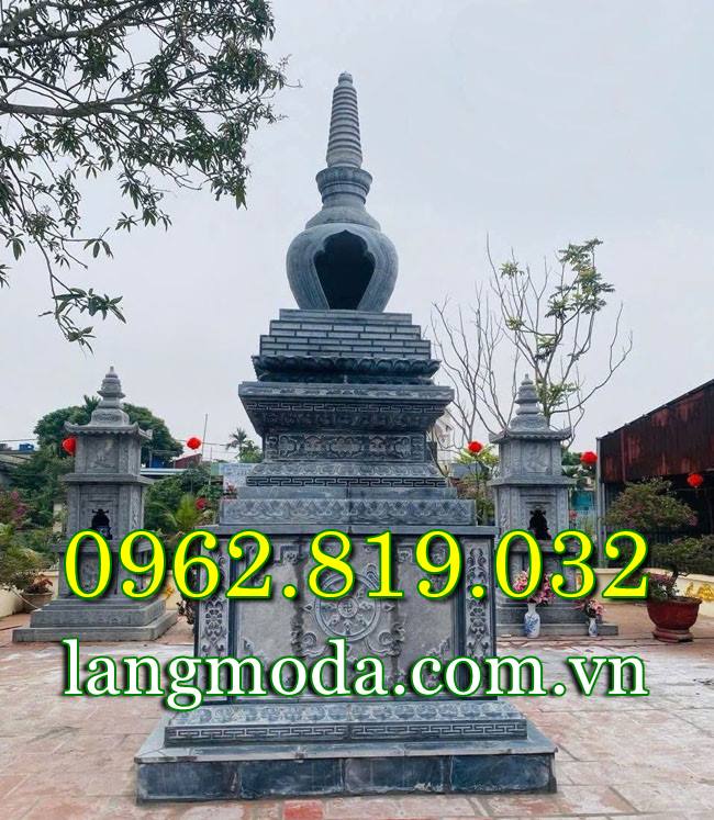 Mẫu tháp đá đựng tro cốt tại Huế
