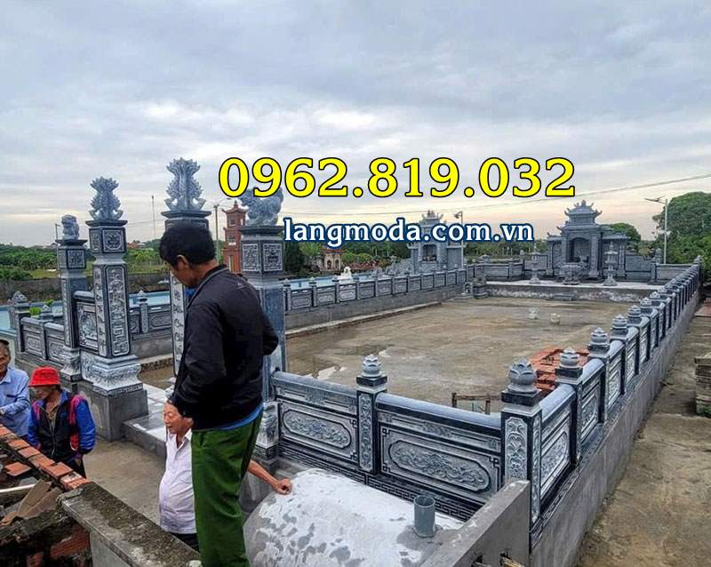 Mẫu khuôn viên lăng mộ gia đình đẹp bằng đá