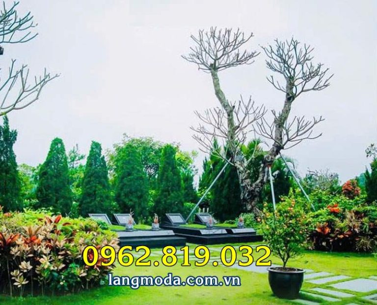 Mẫu lăng mộ gia đình đẹp đơn giản, gọn gàng phù hợp diện tích nhỏ