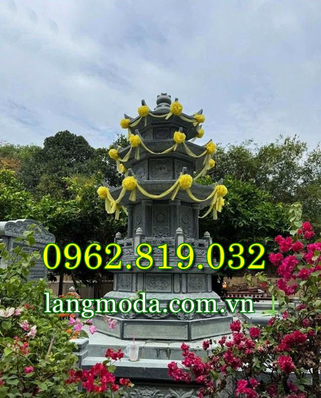 Mẫu bảo tháp phật giáo đẹp trong không gian chùa