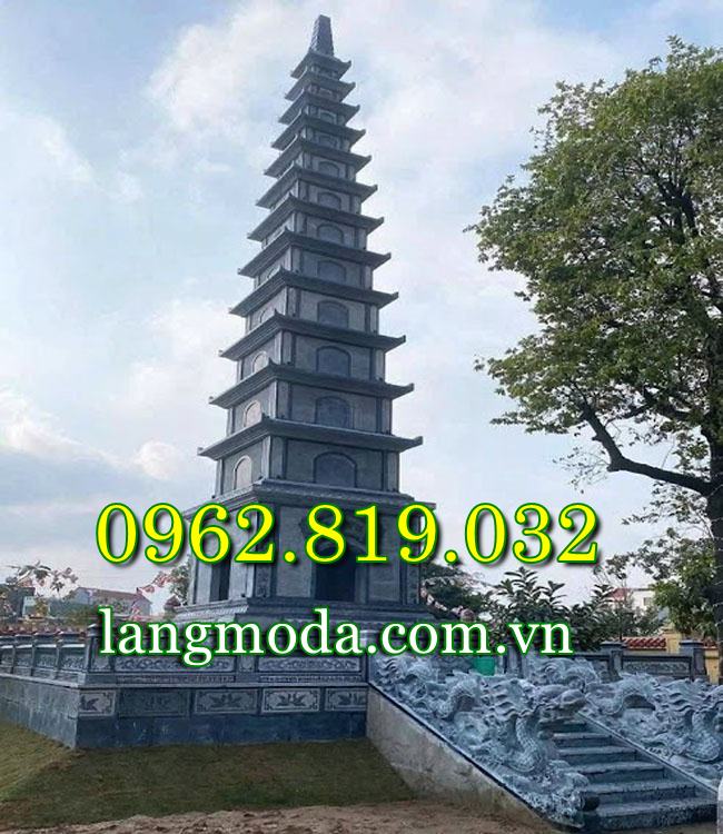 Mẫu tháp đẹp trong vườn tháp phật giáo