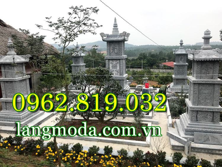 Vườn tháp phật giáo bằng đá